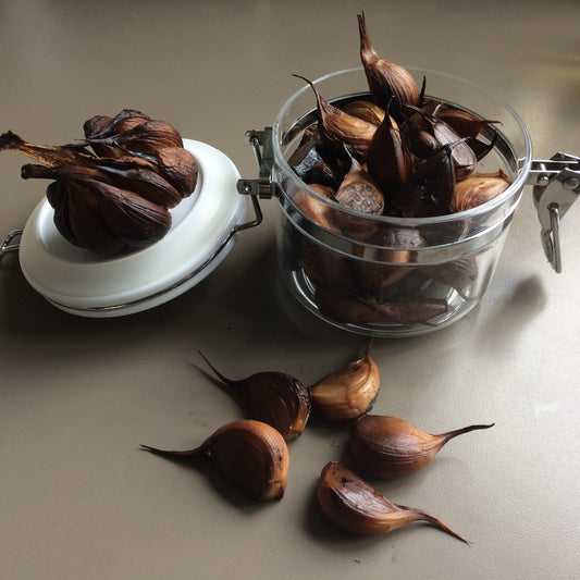 SMOKED GARLIC CLOVES image 0